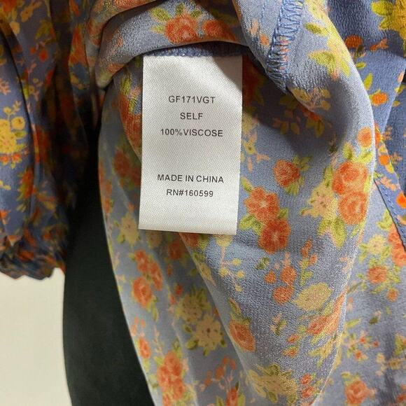NWT Gilner Farrar Ellie Blouse in Blue Sorted Roses Print XS - Picture 6 of 6